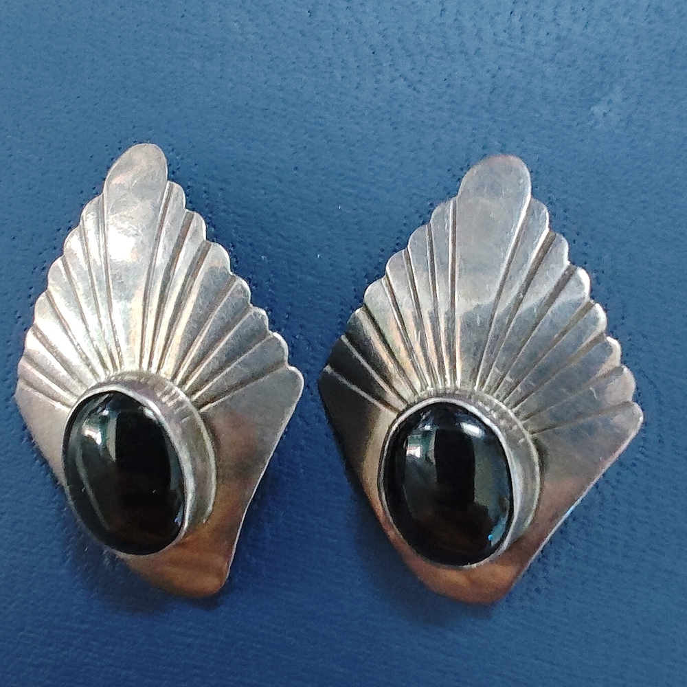 Clip-on Silver Onyx Earrings